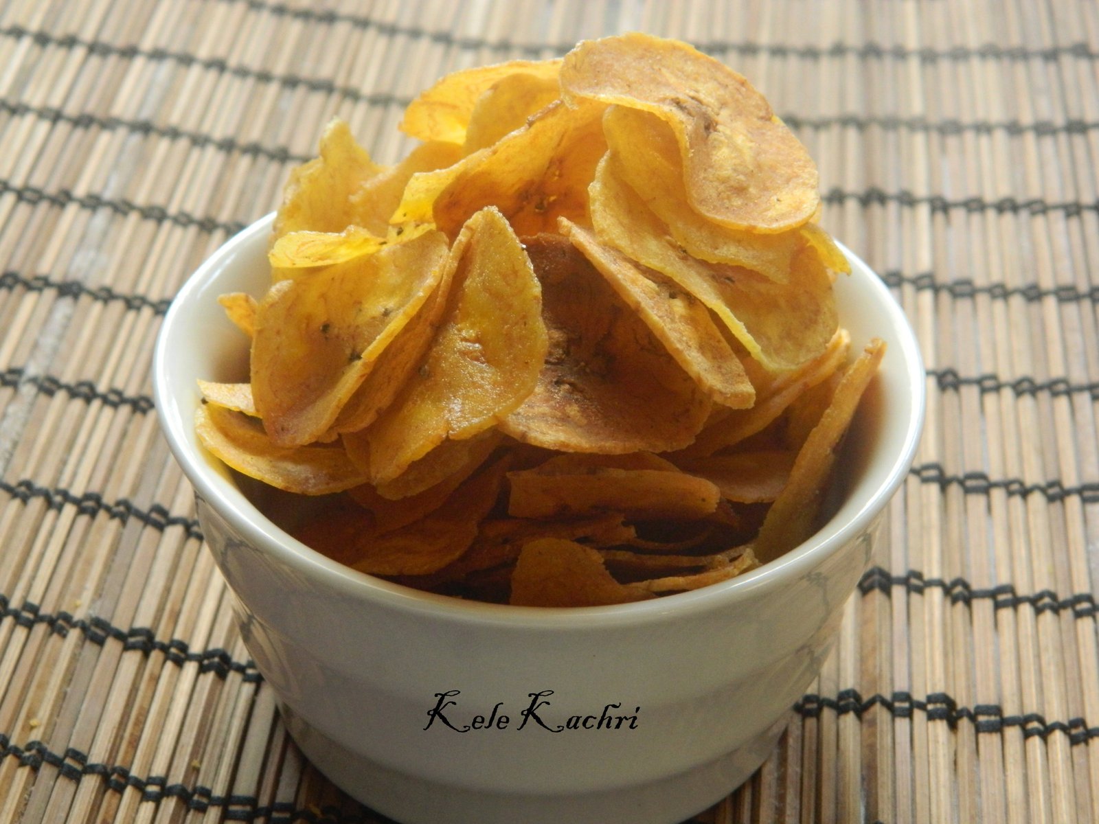 kachhe kele ke chips